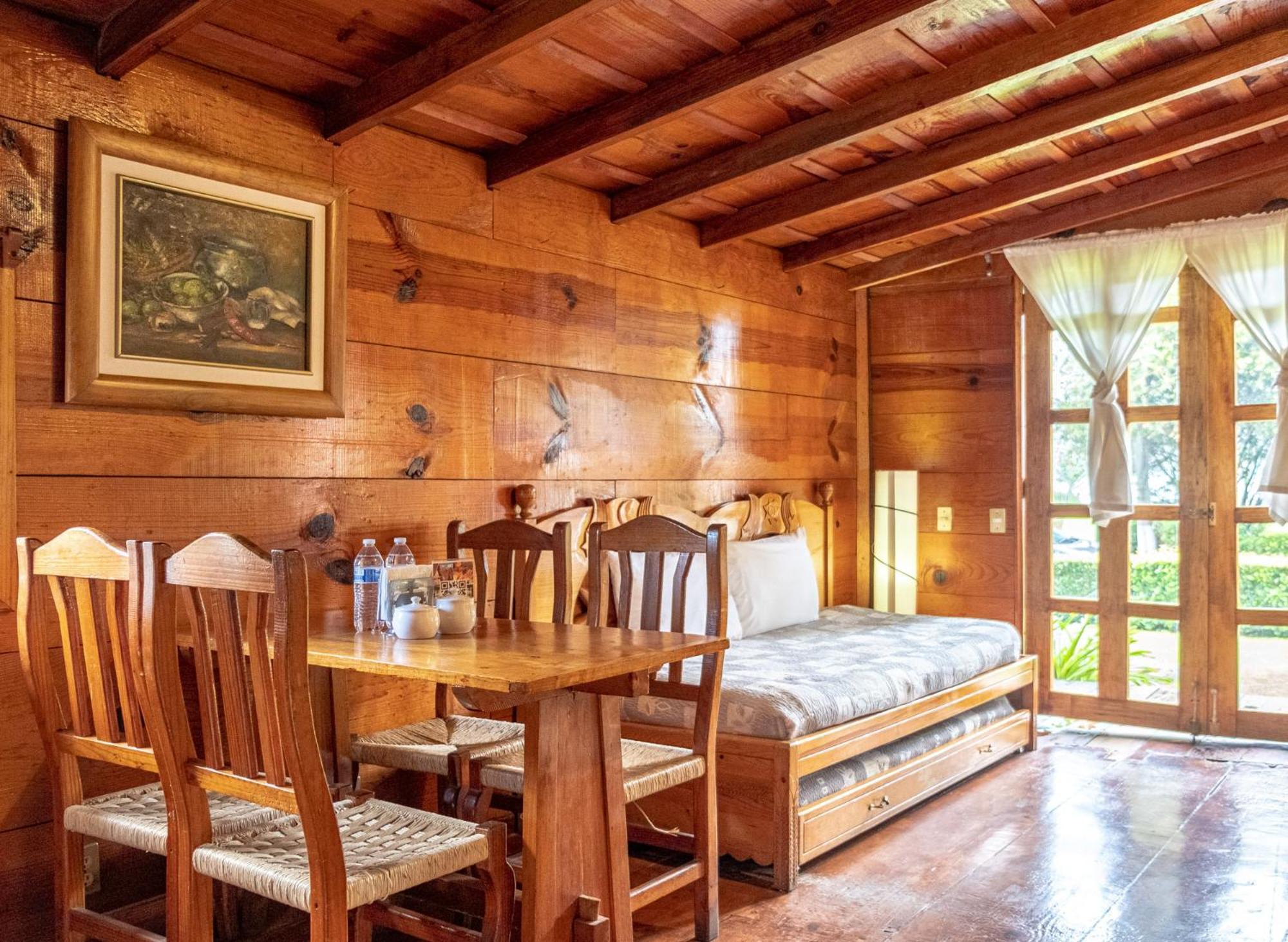 Zirahuen Forest And Resort Luaran gambar