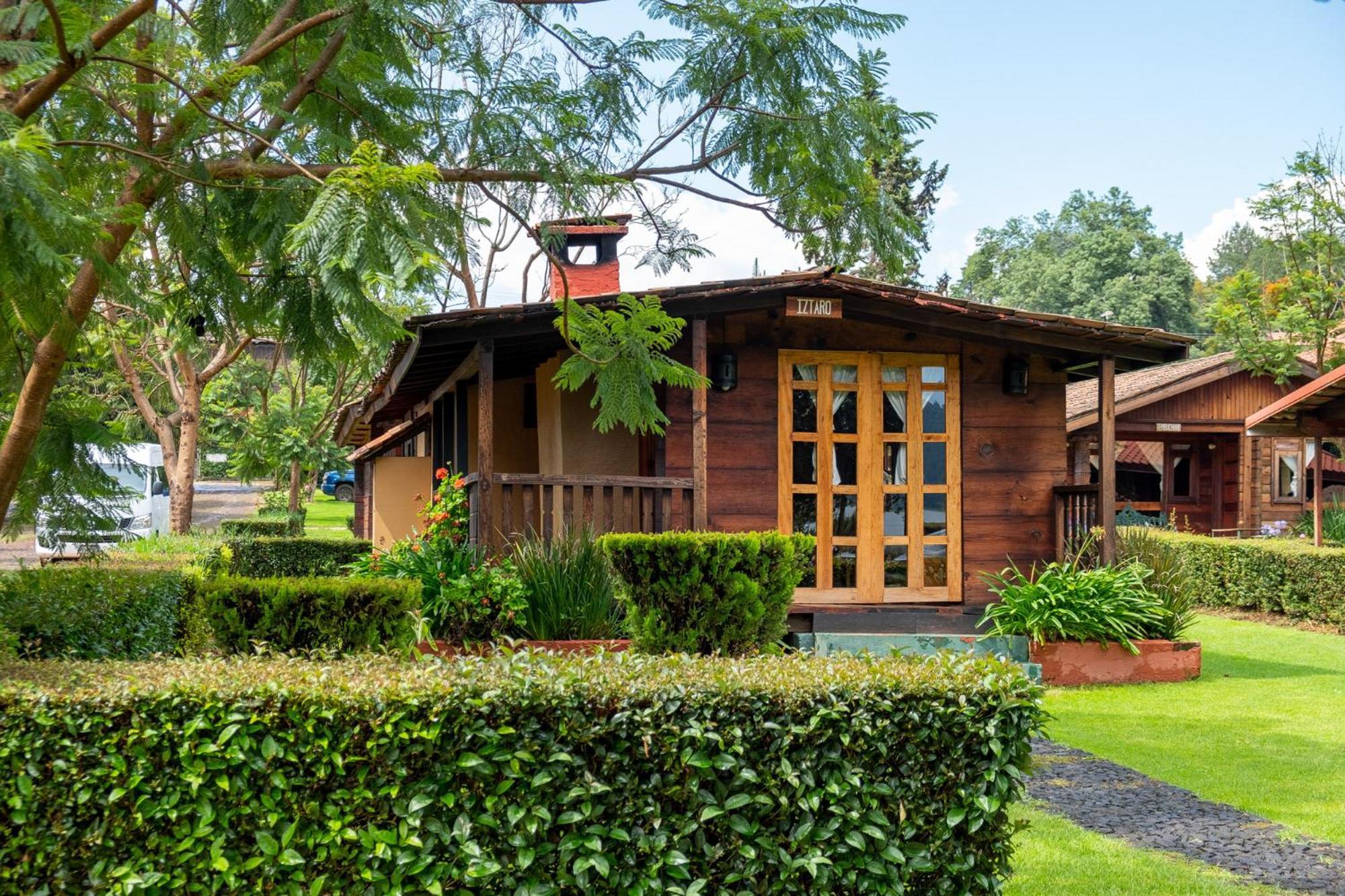 Zirahuen Forest And Resort Luaran gambar