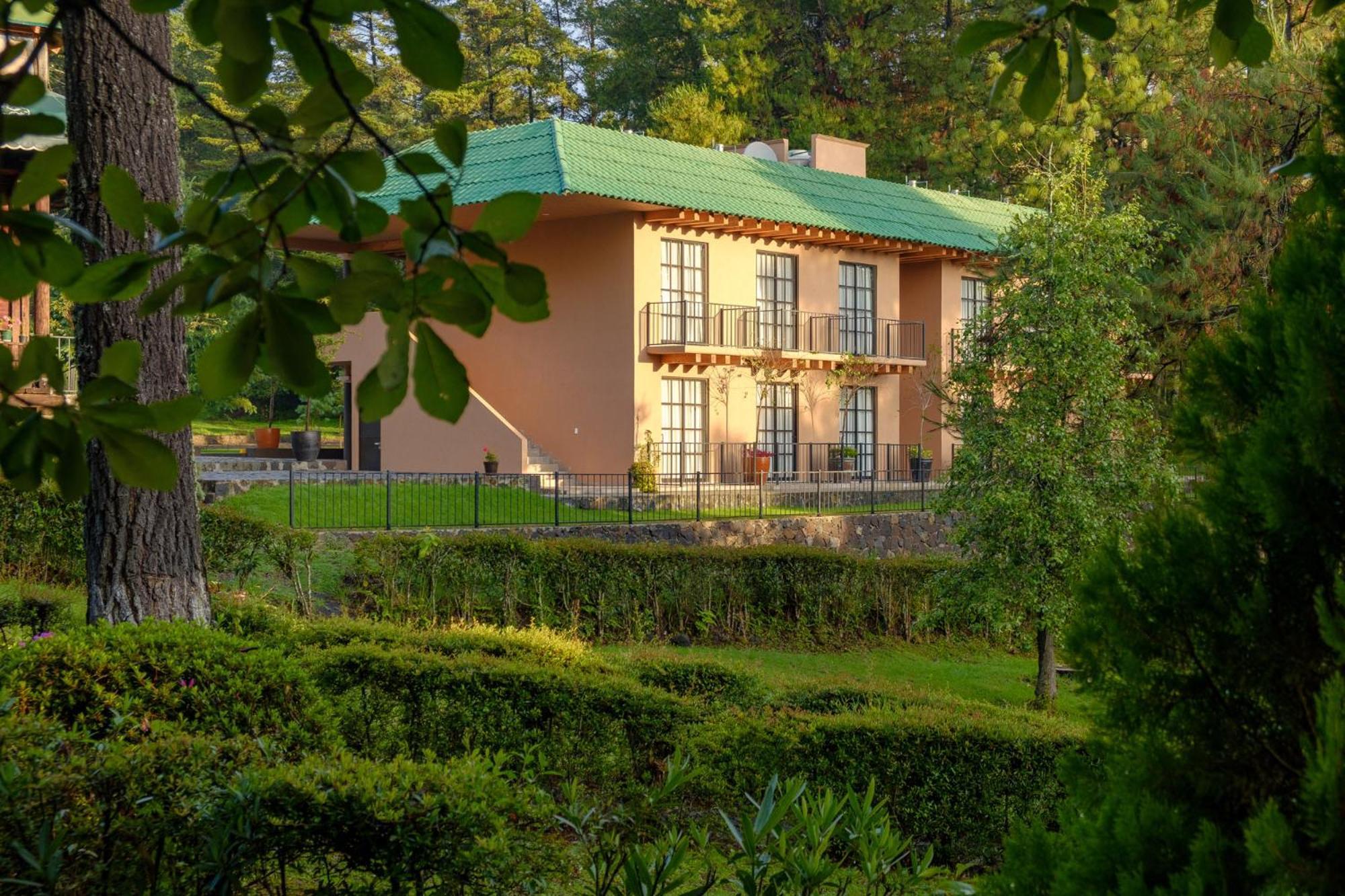 Zirahuen Forest And Resort Luaran gambar